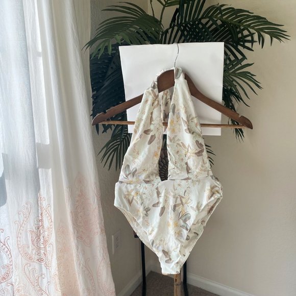 NWOT Montce Tropez One Piece Swimsuit Ete Floral L - Picture 4 of 11